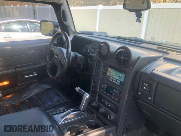 2006 Hummer H2 with VIN 5GRGN22U56H102463, listed as a Copart auction lot 54819425 with 100,096 mi miles and Clean Title. Bid and sale history available at carsss.com. Image 10.