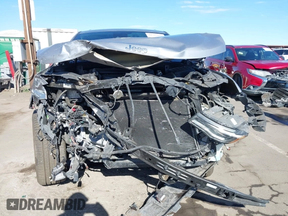 2020 Jeep Grand Cherokee Summit z VIN 1C4RJFJG2LC173184, wystawiony jako IAAI lot #41343182 z przebiegiem 70 192 mil mil oraz . Historia ofert i sprzedaży dostępna na DreamBid. Obrazek 6.