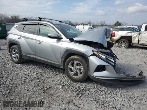2023 Hyundai Tucson SEL with VIN 5NMJB3AE5PH218424, listed as a Copart auction lot 43697095 with 56,150 mi miles and Salvage Title. Bid and sale history available at carsss.com. Image 4.