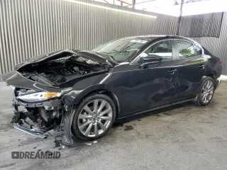 2025 Mazda 3 S Preferred z VIN 3MZBPACM8SM457225, wystawiony jako Copart lot #56155575 z przebiegiem 6 822 mil mil oraz Szkoda całkowita • Salvage title. Historia ofert i sprzedaży dostępna na DreamBid. Obrazek 1.