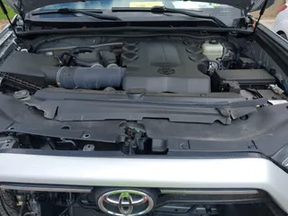 2022 Toyota 4Runner SR5 with VIN JTEMU5JR0N6000953, listed as a IAAI auction lot 42550206 with 73,088 mi miles and . Bid and sale history available at DreamBid. Image 10.