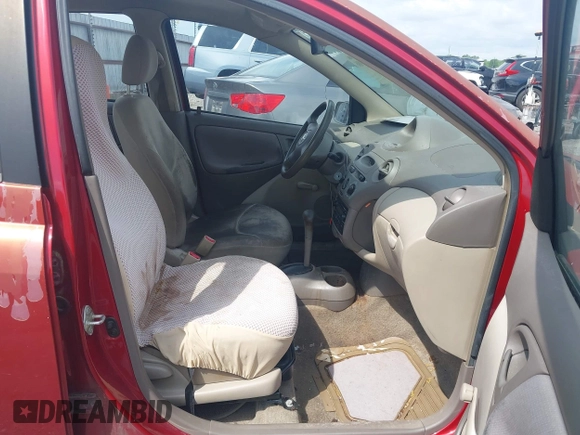 2004 Toyota ECHO z VIN JTDBT123640343978, wystawiony jako IAAI lot #42123986 z przebiegiem 228 680 mil mil oraz . Historia ofert i sprzedaży dostępna na DreamBid. Obrazek 5.
