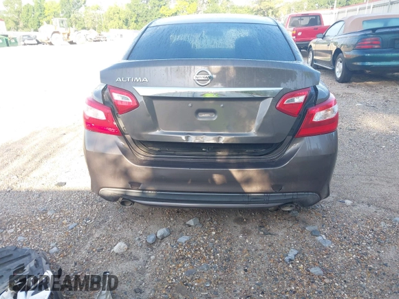2016 Nissan Altima S with VIN 1N4AL3AP8GN381253, listed as a IAAI auction lot 42105545 with 217,627 mi miles and . Bid and sale history available at DreamBid. Image 6.