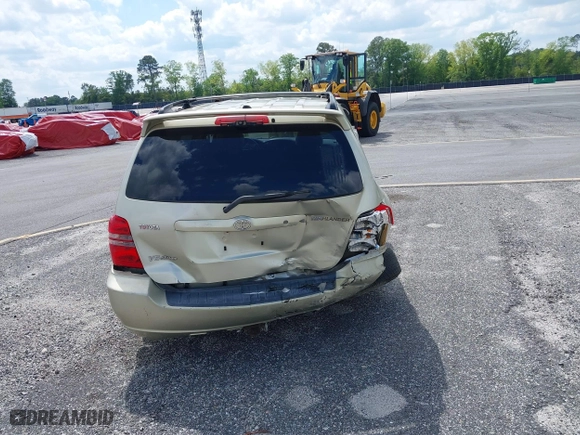 2003 Toyota Highlander with VIN JTEHF21A930130458, listed as a IAAI auction lot 41088031 with 159,749 mi miles. Bid and sale history available at carsss.com. Image 16.