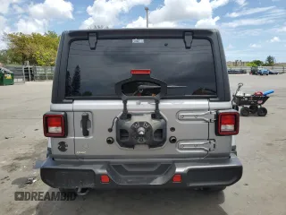 2020 Jeep Wrangler Unlimited Sahara z VIN 1C4HJXEN3LW184557, wystawiony jako Copart lot #54826075 z przebiegiem 50 785 mil mil oraz Szkoda całkowita • Salvage title. Historia ofert i sprzedaży dostępna na DreamBid. Obrazek 6.