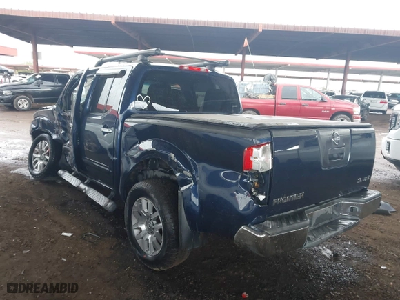 2011 Nissan Frontier PRO-4X with VIN 1N6AD0EV7BC426151, listed as a IAAI auction lot 41751873 with 152,464 mi miles. Bid and sale history available at carsss.com. Image 3.