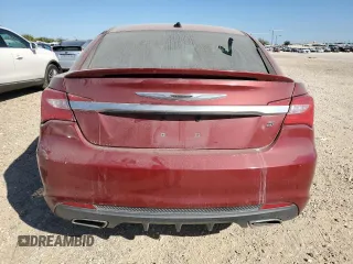 2014 Chrysler 200 Limited z VIN 1C3CCBCG3EN185880, wystawiony jako Copart lot #51862515 z przebiegiem 138 634 mil mil oraz Tytuł czysty. Historia ofert i sprzedaży dostępna na DreamBid. Obrazek 6.