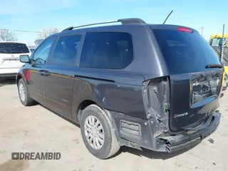2012 Kia Sedona LX with VIN KNDMG4C7XC6475511, listed as a IAAI auction lot 41845131 with 132,023 mi miles. Bid and sale history available at carsss.com. Image 3.