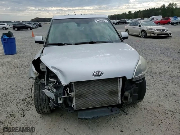 2013 Kia Soul with VIN KNDJT2A58D7760384, listed as a Copart auction lot 82323404 with 68,819 mi miles and Salvage Title. Bid and sale history available at carsss.com. Image 11.