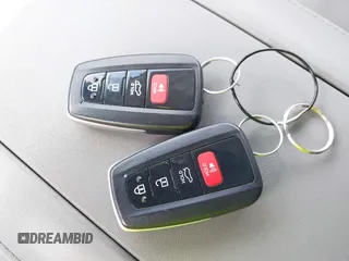 2022 Toyota Highlander Limited z VIN 5TDDZRBH5NS162256, wystawiony jako IAAI lot #42177200 z przebiegiem 33 932 mil mil oraz . Historia ofert i sprzedaży dostępna na DreamBid. Obrazek 11.