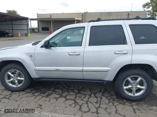 2007 Jeep Grand Cherokee Limited with VIN 1J8HR58N57C532416, listed as a IAAI auction lot 41719729 with 169,154 mi miles. Bid and sale history available at carsss.com. Image 14.
