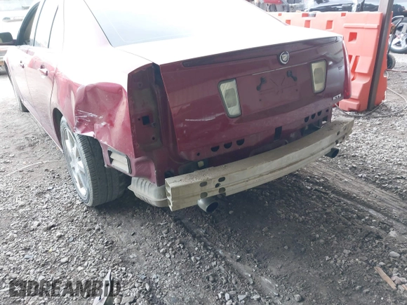 2007 Cadillac STS z VIN 1G6DW677670164260, wystawiony jako IAAI lot #41416838 z przebiegiem 146 860 mil mil oraz . Historia ofert i sprzedaży dostępna na DreamBid. Obrazek 6.