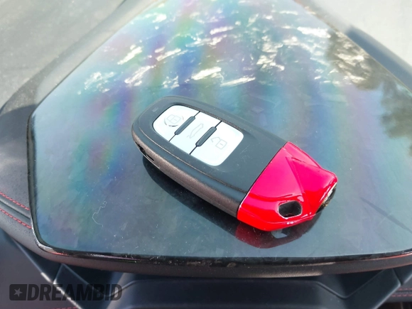 2017 Lamborghini Huracan z VIN ZHWUC2ZF9HLA07464, wystawiony jako IAAI lot #40491332 z przebiegiem 15 069 mil mil oraz . Historia ofert i sprzedaży dostępna na DreamBid. Obrazek 11.
