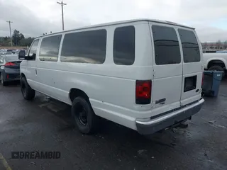2006 Ford Econoline Passenger XL with VIN 1FBSS31L56DA35393, listed as a IAAI auction lot 41819071 with 175,478 mi miles. Bid and sale history available at carsss.com. Image 3.