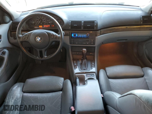 2002 BMW 3 Series 325i with VIN WBAEV33462KL78187, listed as a Copart auction lot 43012705 with 165,262 mi miles and Clean Title. Bid and sale history available at carsss.com. Image 8.