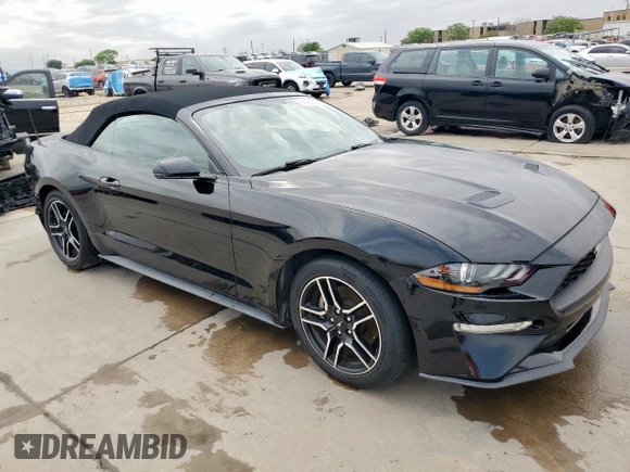 2020 Ford Mustang EcoBoost z VIN 1FATP8UH2L5119561, wystawiony jako Copart lot #51460985 z przebiegiem 55 579 mil mil oraz Szkoda całkowita • Salvage title. Historia ofert i sprzedaży dostępna na DreamBid. Obrazek 4.