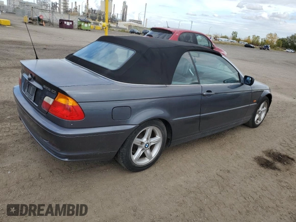 2003 BMW 3 Series 325Ci with VIN WBABS33493PG89518, listed as a Copart auction lot 74748284 with 0 mi miles and Salvage Title. Bid and sale history available at carsss.com. Image 3.