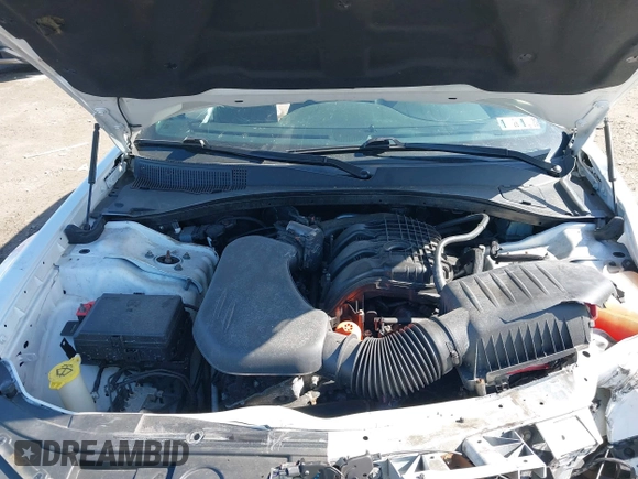 2019 Chrysler 300 S z VIN 2C3CCABG6KH659109, wystawiony jako IAAI lot #41987079 z przebiegiem Nie podano mil oraz . Historia ofert i sprzedaży dostępna na DreamBid. Obrazek 10.