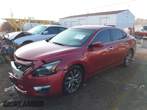 2014 Nissan Altima S with VIN 1N4AL3AP3EN351364, listed as a IAAI auction lot 40311520 with 236,550 mi miles and . Bid and sale history available at carsss.com. Image 17.
