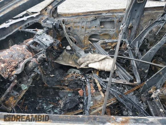 2023 Toyota Camry SE z VIN 4T1G11AK2PU170005, wystawiony jako Copart lot #41634675 z przebiegiem Nie podano mil oraz Nie do naprawy • Non repairable. Historia ofert i sprzedaży dostępna na DreamBid. Obrazek 7.