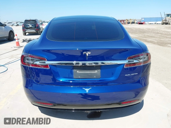 2020 Tesla Model S Long Range with VIN 5YJSA1E25LF401362, listed as a IAAI auction lot 41771363 with 28,015 mi miles. Bid and sale history available at carsss.com. Image 16.