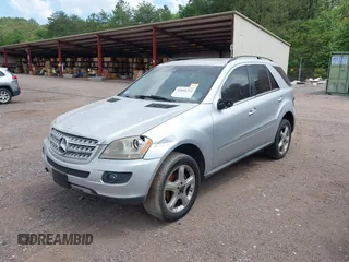 2008 Mercedes-Benz M 320 CDI with VIN 4JGBB22E28A408914, listed as a IAAI auction lot 42066714 with 194,706 mi miles and . Bid and sale history available at DreamBid. Image 6.