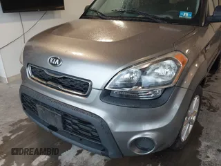 2013 Kia Soul with VIN KNDJT2A53D7614734, listed as a IAAI auction lot 41973020 with 72,528 mi miles. Bid and sale history available at carsss.com. Image 6.
