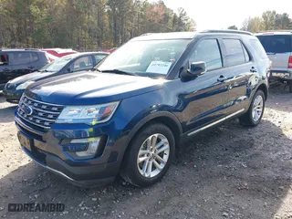 2017 Ford Explorer XLT with VIN 1FM5K7D87HGA71445, listed as a IAAI auction lot 40792246 with 163,030 mi miles. Bid and sale history available at carsss.com. Image 17.
