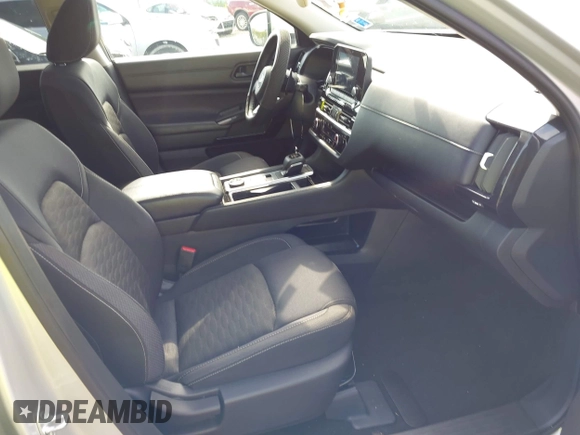 2023 Nissan Pathfinder SV с VIN 5N1DR3BC7PC247844, выставлен на аукционе IAAI как лот 42681475 с пробегом 50 207 миль миль и . История ставок и продаж доступна на DreamBid. Изображение 5.