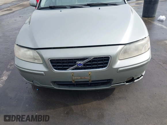 2006 Volvo S60 2.4L Turbo with VIN YV1RS547X62555387, listed as a IAAI auction lot 41216578 with 126,250 mi miles. Bid and sale history available at carsss.com. Image 12.