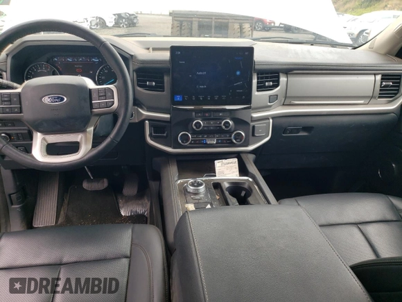 2023 Ford Expedition Max XLT с VIN 1FMJK1H82PEA58571, выставлен на аукционе Copart как лот 47899195 с пробегом 12 874 миль миль и Чистый • Clean title. История ставок и продаж доступна на DreamBid. Изображение 8.