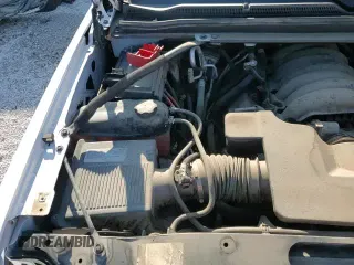 2018 Chevrolet Tahoe LS z VIN 1GNSKAKC5JR386192, wystawiony jako Copart lot #42802055 z przebiegiem 128 349 mil mil oraz Szkoda całkowita • Salvage title. Historia ofert i sprzedaży dostępna na DreamBid. Obrazek 17.