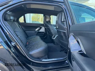 2024 BMW 7 Series 740i xDrive with VIN WBA33EH08RCP86788, listed as a Copart auction lot 51687075 with 13,642 mi miles and Clean Title. Bid and sale history available at carsss.com. Image 6.