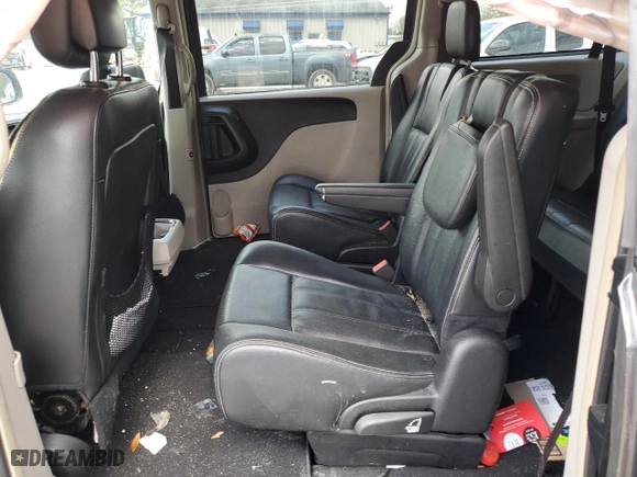 2016 Chrysler Town & Country Touring with VIN 2C4RC1BG8GR198695, listed as a Copart auction lot 48902915 with 226,850 mi miles and Salvage Title. Bid and sale history available at carsss.com. Image 11.