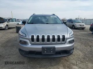 2015 Jeep Cherokee Sport with VIN 1C4PJMAB3FW615621, listed as a Copart auction lot 52330115 with 160,739 mi miles and Salvage title. Bid and sale history available at DreamBid. Image 5.