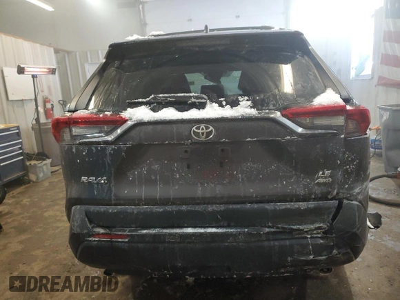 2021 Toyota RAV4 LE with VIN 2T3F1RFV4MW153139, listed as a Copart auction lot 45971955 with 33,991 mi miles and Salvage Title. Bid and sale history available at carsss.com. Image 6.