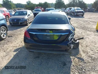 2019 Mercedes-Benz C 300 z VIN 55SWF8DB1KU318960, wystawiony jako IAAI lot #42547725 z przebiegiem 90 743 mil mil oraz . Historia ofert i sprzedaży dostępna na DreamBid. Obrazek 16.
