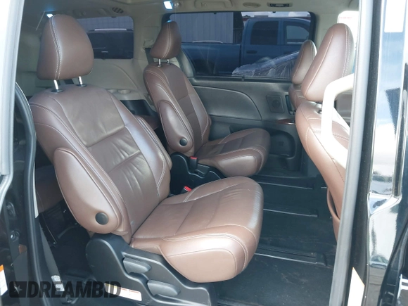 2017 Toyota Sienna XLE with VIN 5TDDZ3DC8HS186246, listed as a IAAI auction lot 41818631 with 182,583 mi miles and . Bid and sale history available at DreamBid. Image 8.
