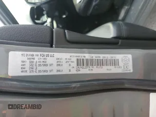 2020 Jeep Grand Cherokee Altitude z VIN 1C4RJFAG2LC257778, wystawiony jako Copart lot #53754825 z przebiegiem 97 595 mil mil oraz Szkoda całkowita • Salvage title. Historia ofert i sprzedaży dostępna na DreamBid. Obrazek 14.