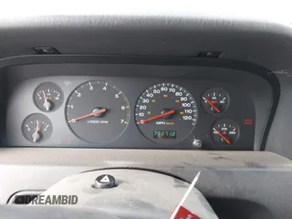 2001 Jeep Grand Cherokee Laredo with VIN 1J4GW48S11C503427, listed as a IAAI auction lot 40004360 with 232,712 mi miles and . Bid and sale history available at DreamBid. Image 7.