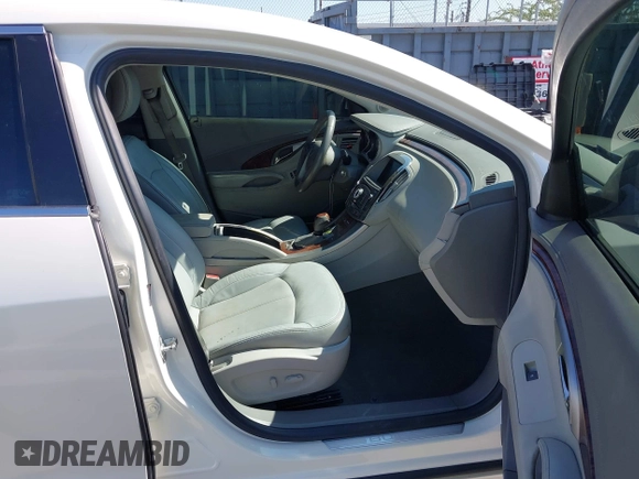 2010 Buick LaCrosse CXL with VIN 1G4GC5EG6AF316666, listed as a IAAI auction lot 42887466 with 127,496 mi miles and . Bid and sale history available at DreamBid. Image 5.