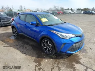 2022 Toyota C-HR XLE with VIN NMTKHMBX4NR141580, listed as a IAAI auction lot 41718394 with 27,294 mi miles. Bid and sale history available at carsss.com. Image 1.