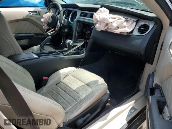 2011 Ford Mustang V6 с VIN 1ZVBP8AM2B5135178, выставлен на аукционе Copart как лот 61874185 с пробегом Не указан миль и Списание • Salvage title. История ставок и продаж доступна на DreamBid. Изображение 8.