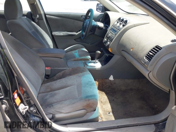 2009 Nissan Altima S with VIN 1N4AL21E19C120148, listed as a IAAI auction lot 42189683 with 199,523 mi miles and . Bid and sale history available at DreamBid. Image 5.