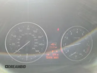 2007 BMW 3 Series 328xi with VIN WBAWV53567P077115, listed as a Copart auction lot 56944595 with 147,775 mi miles and Salvage title. Bid and sale history available at DreamBid. Image 9.