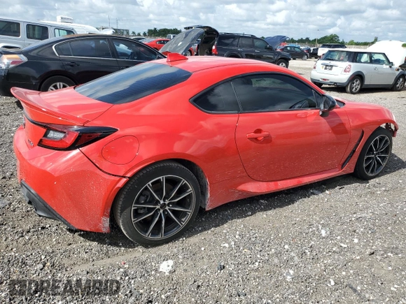 2023 Toyota GR86 Premium with VIN JF1ZNBE12P9754521, listed as a Copart auction lot 61808374 with 13,694 mi miles and Salvage Title. Bid and sale history available at carsss.com. Image 3.