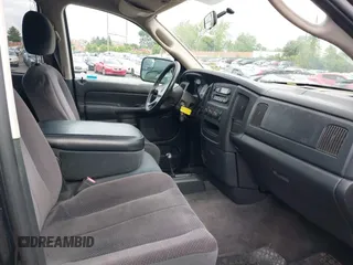 2003 Dodge 1500 ST z VIN 1D7HU18D13J614581, wystawiony jako IAAI lot #42306170 z przebiegiem 148 305 mil mil oraz . Historia ofert i sprzedaży dostępna na DreamBid. Obrazek 5.