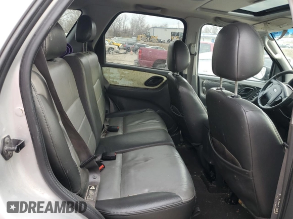 2004 Ford Escape XLT with VIN 1FMYU03134KA19384, listed as a Copart auction lot 46597125 with 173,947 mi miles and Salvage Title. Bid and sale history available at carsss.com. Image 11.