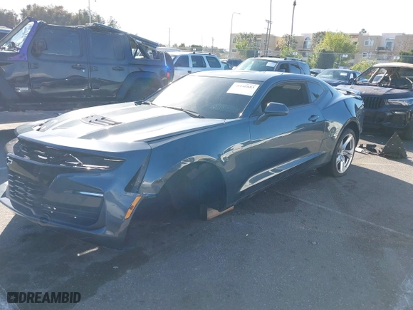 2019 Chevrolet Camaro 2SS with VIN 1G1FH1R74K0127242, listed as a IAAI auction lot 38446883 with 1 mi miles. Bid and sale history available at carsss.com. Image 17.