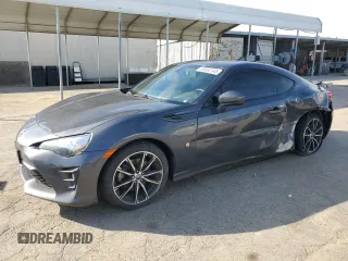 2020 Toyota 86 GT with VIN JF1ZNAE19L8752467, listed as a Copart auction lot 45552145 with 74,893 mi miles and Salvage Title. Bid and sale history available at carsss.com. Image 1.